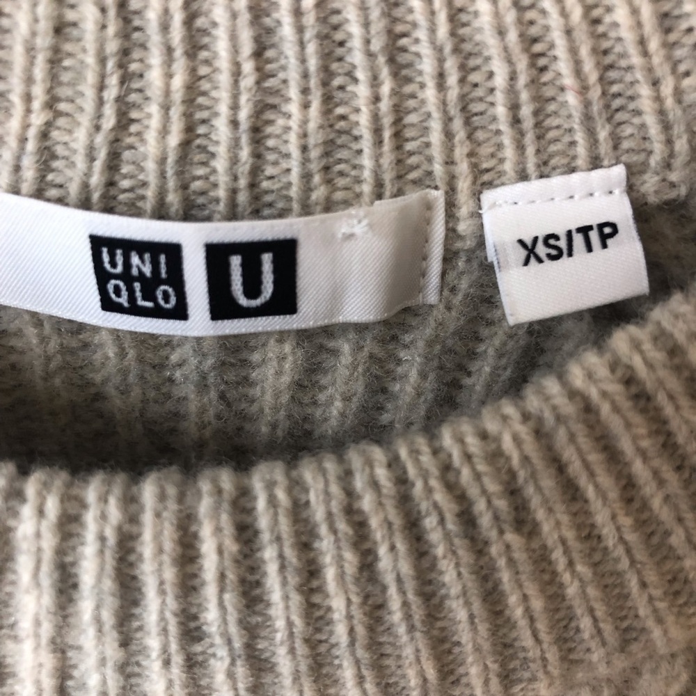Uniqlo U ribbed wool sweater crewneck oatmeal color. - Picture 6 of 7